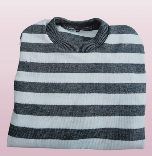 Woolen Full Sleeve Sweater with Lining Pattern