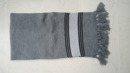 Hosiery Knitted Daffodil Muffler with Duet Design